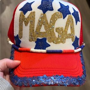 NEW Snap back trucker hat